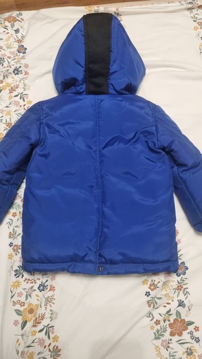 Оригинално детско яке Guess за 3 годишно