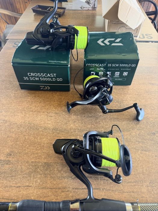 Vand 3 Mulinete Daiwa Crosscast 35 SCW 5000 LD QD impecabile