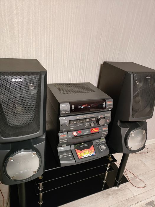 Музыкальный центр Сони