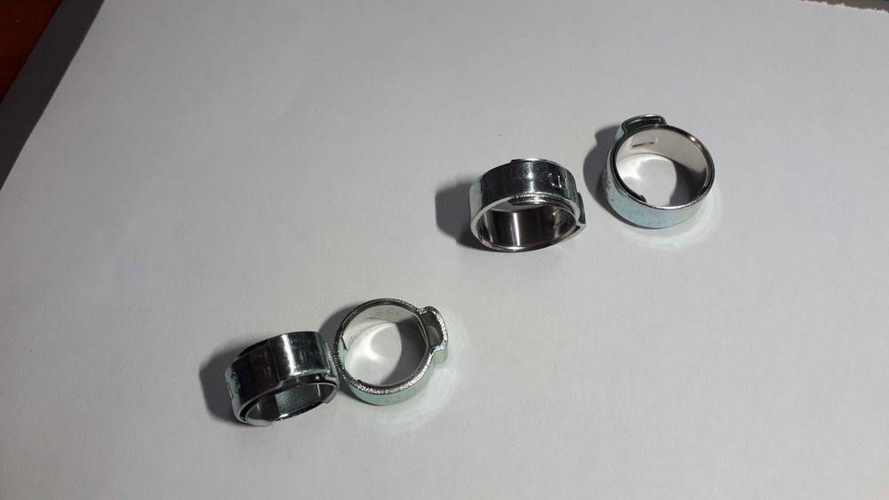 Клипс скоби с едно ухо с вътрешен пръстен