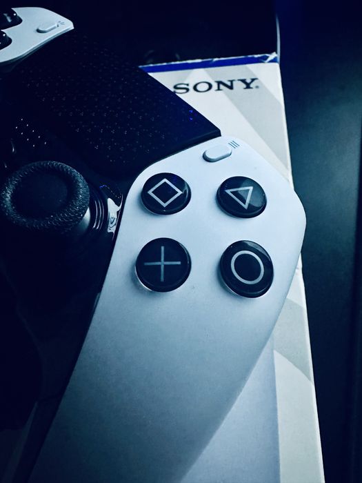 Джойстик Sony DualSense Edge за PS5 – Топ състояние, с гаранция!