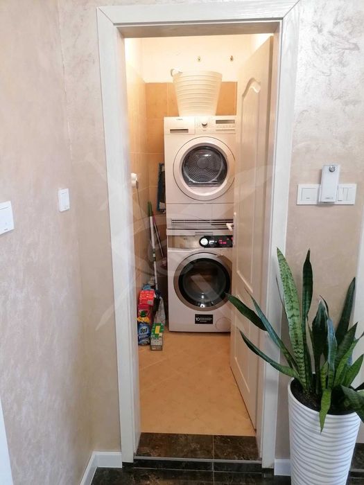 Продава се Тристаен апартамент в Пловдив, Център - 116 кв.м за 1923 €/кв.м - Снимка #10