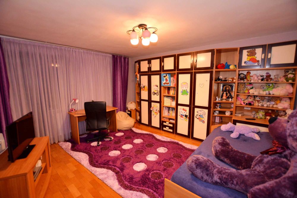 Vila P + 2E Gavana - 450mp.