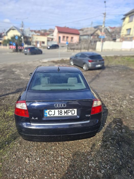 Vand  Audi A4 B6 an 2001 motor 1,9  131 CP  420000 km  pret 1500 EURO
