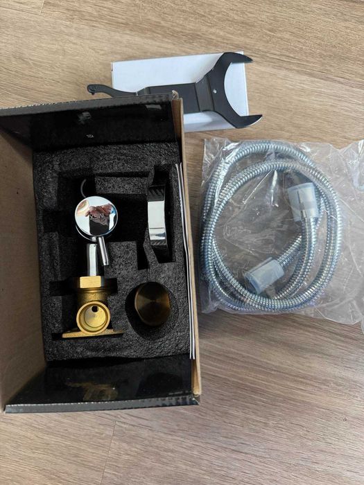 Продавам Хигиенен душ Munich - IMEX 001