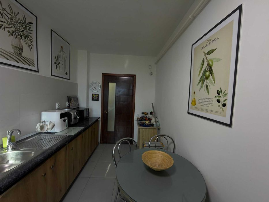 Apartament 2 camere de închiriat, decomandat | Zamca-George Enescu (Bloc Ucatana) | complet utilat și mobilat