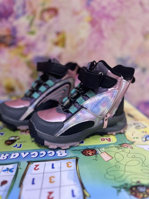 Зимние ботинки на девочку р.27