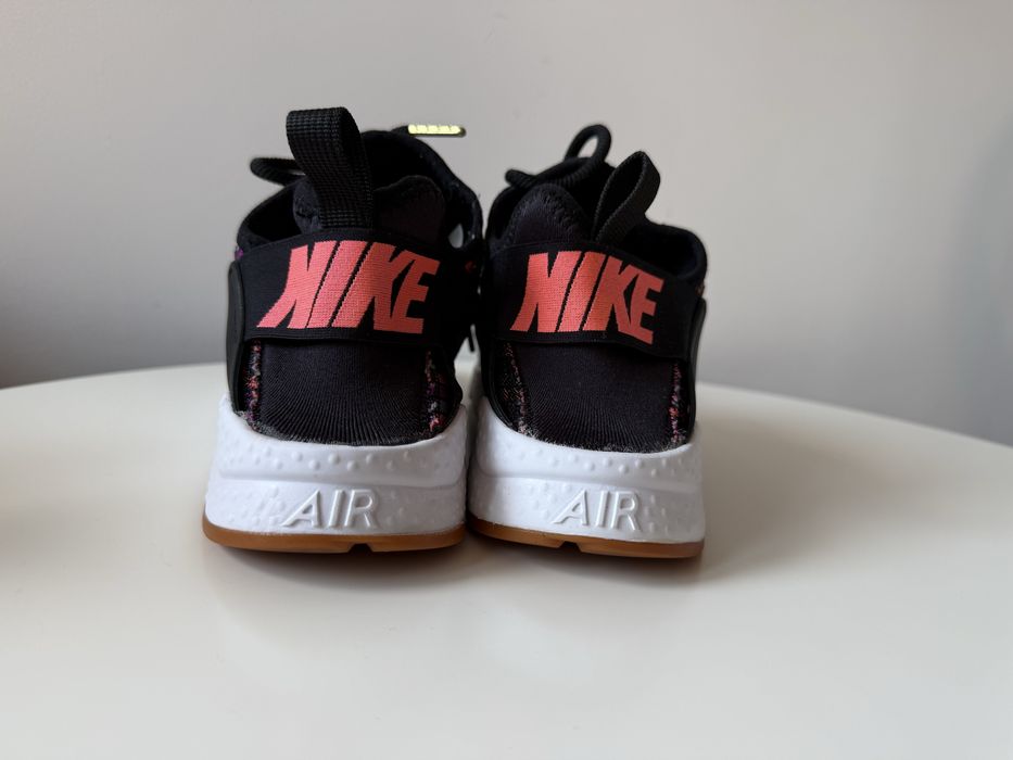Дамски маратонки Nike Huarache