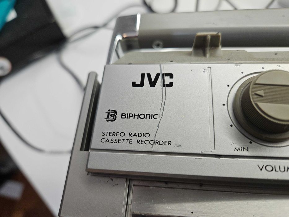 Radio casetofon JVC RC 363L recondiționat si calibrat, piese Japan, impecabil vintage audio hifi