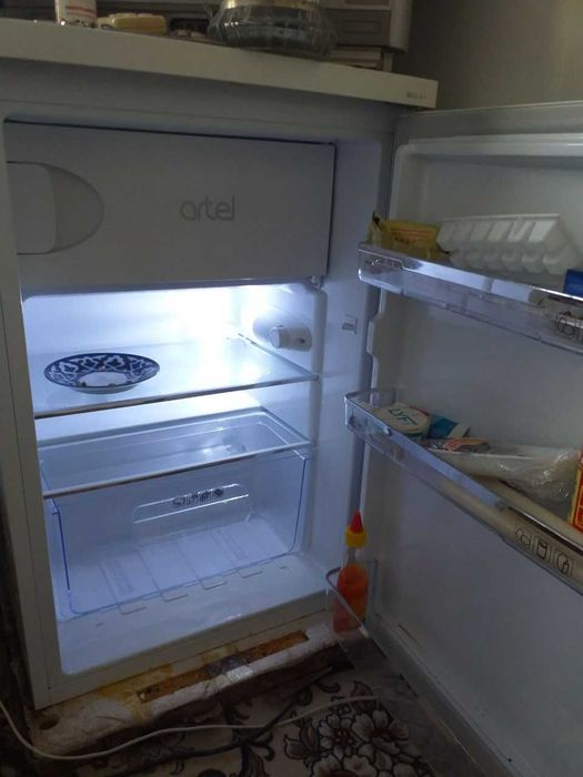 Продаю холодильник Артель
