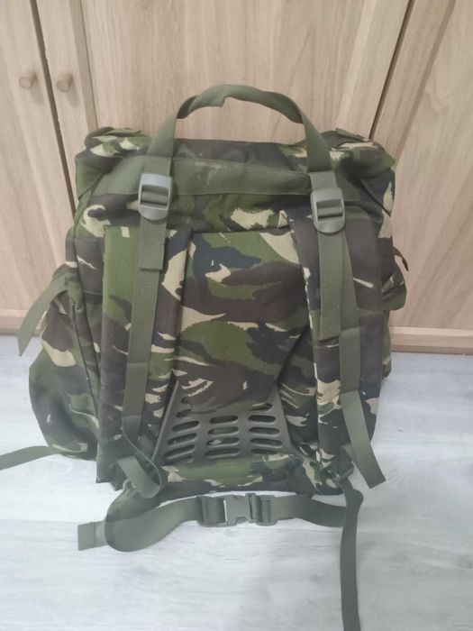 Vând rucsac militar