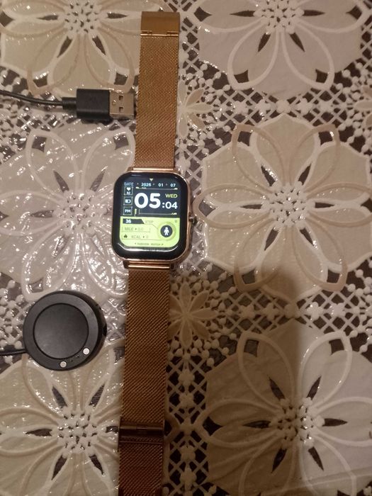 Продавам смарт часовник PROFIT