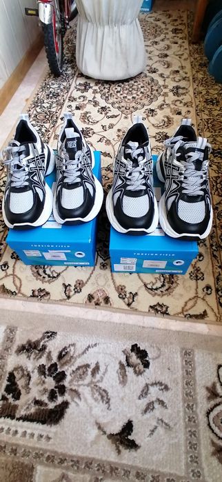 Летние кроссовки