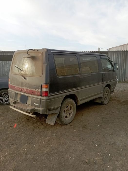 Продам Митсубиси Делика