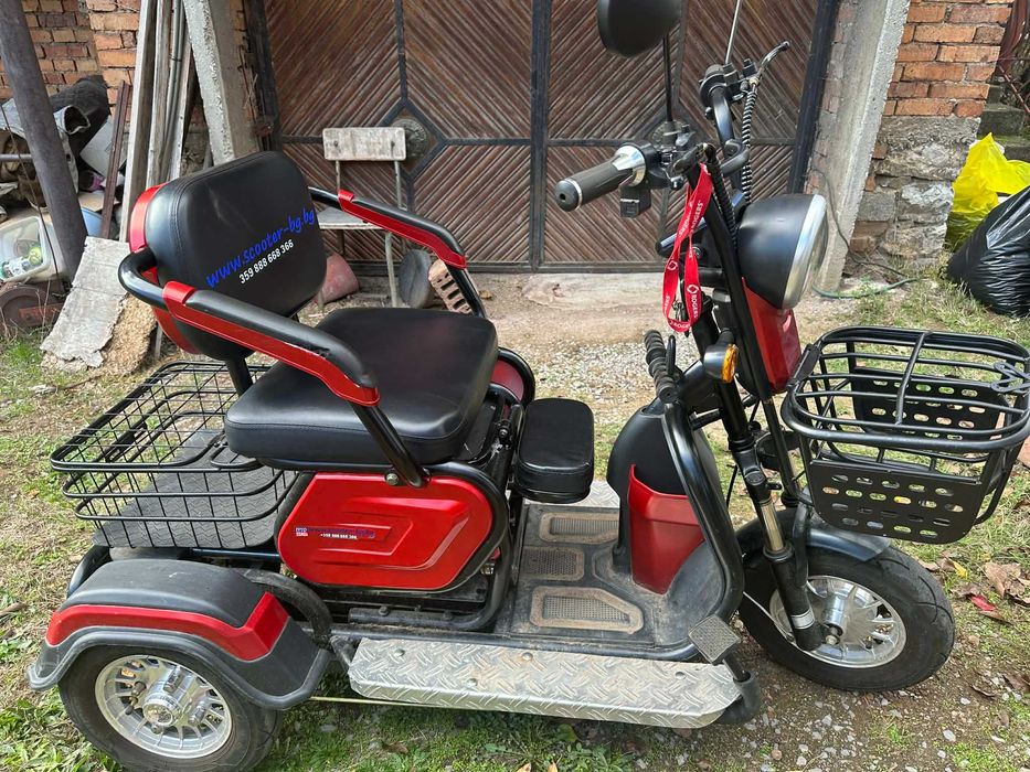 Електрическа триколка с три седалки EcoWay модел М19X бордо