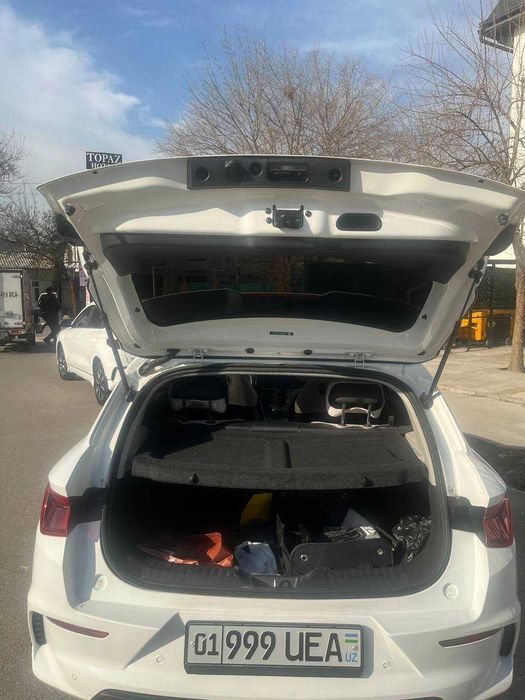 Продам BYD E2 LUXE EV 405km, официальный.