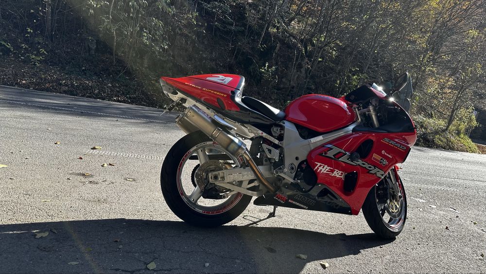 Suzuki TL 1000 R  V-Twin Superbike
