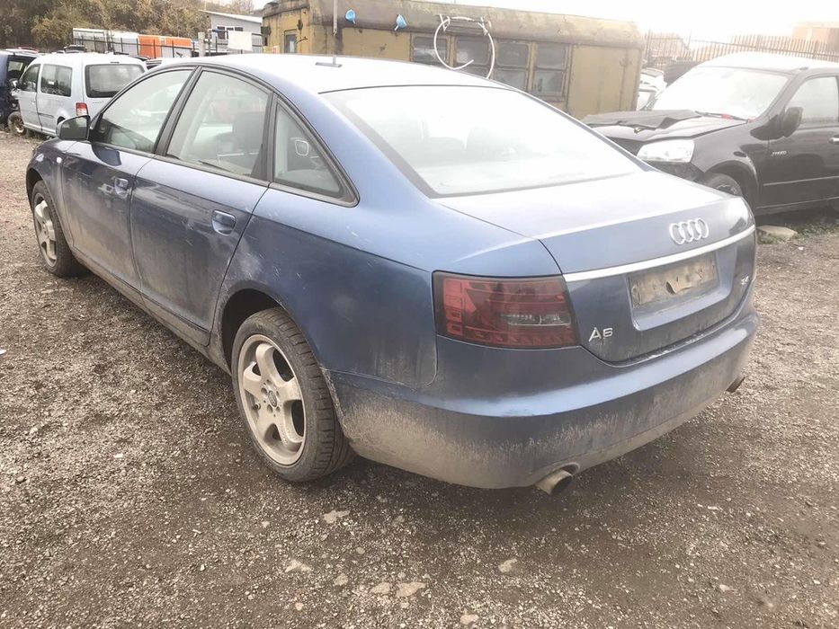 НА ЧАСТИ! Audi A6 2.4 i 177 кс. V6 АВТОМАТИК Audi A6 4F седан