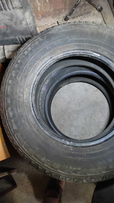 Продам б/у шины 275/65 R17