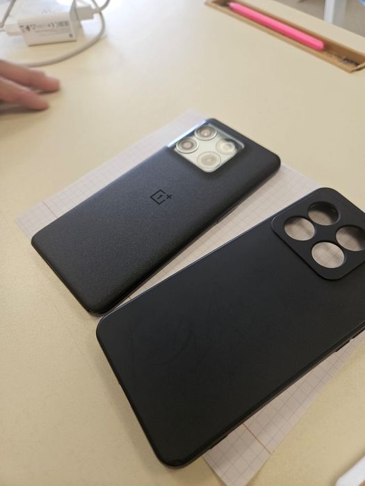 One plus 10T 5G.  512/16+12