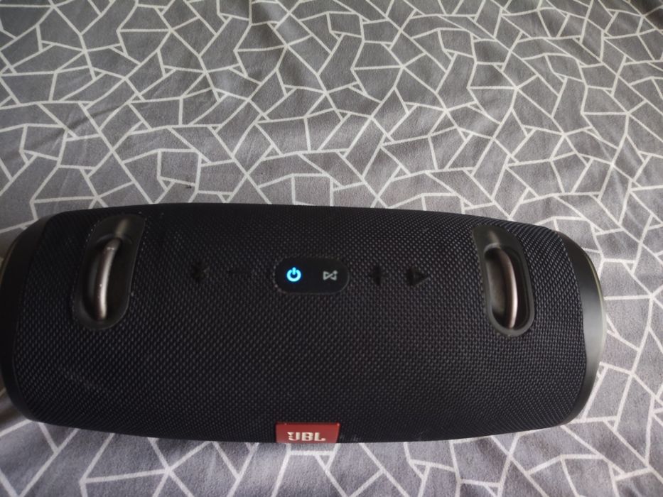 Vând jbl xtrime2