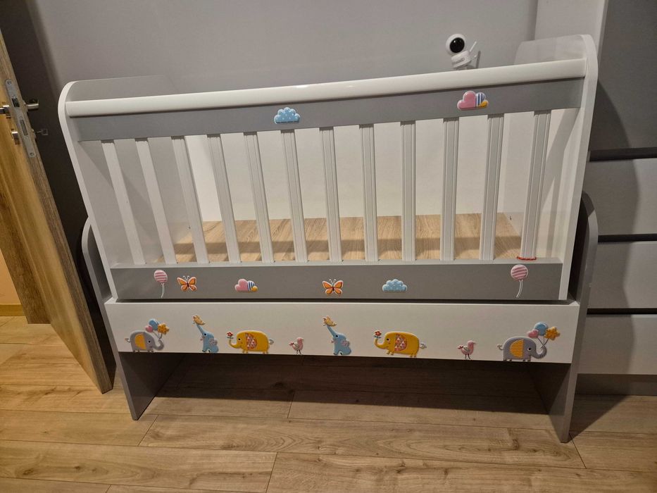 Люлеещо бебешко легло