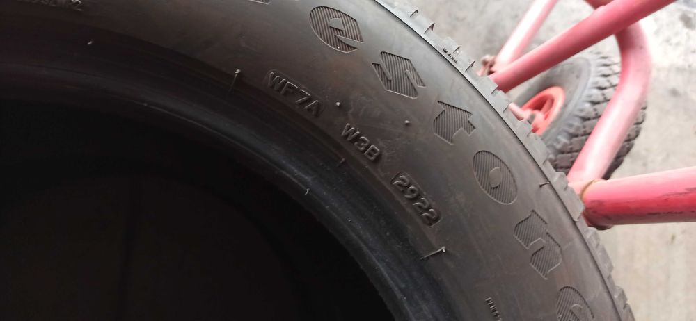 2бр.зимни гуми 235/55/17 Firestone