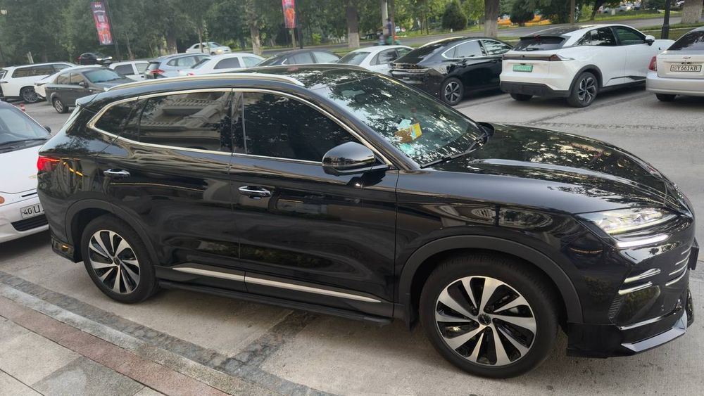 BYD SONG PLUS CHAMPION фулл  комплектация 8 йил гарантия