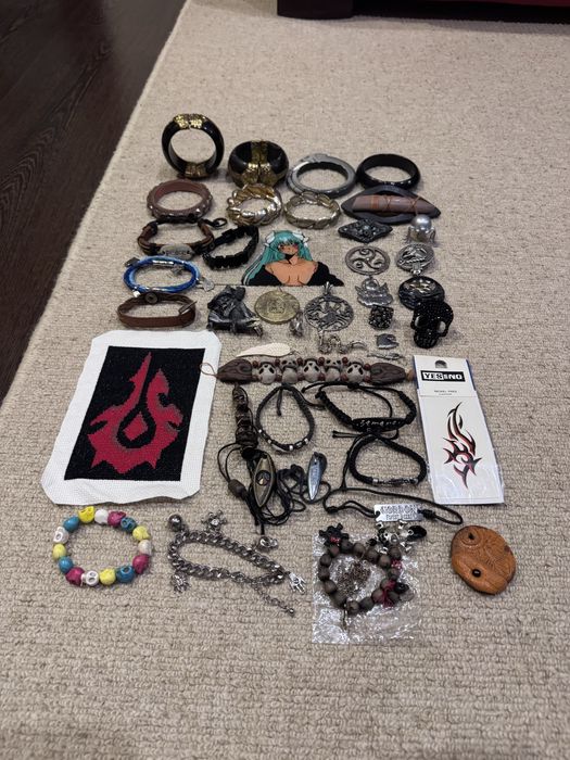 Vand accesorii si bratari