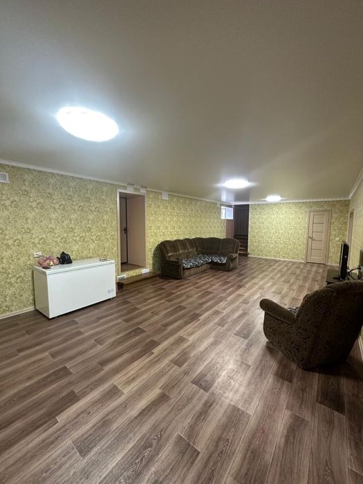 Продам двухуровневый удобный дом