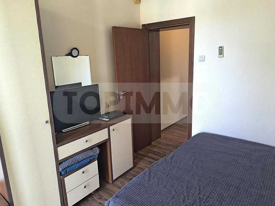 Двустаен апартамент в м-т Ален мак