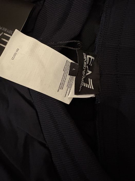 pantaloni emporio armanii M