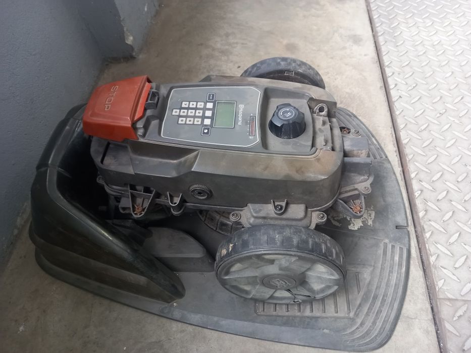 Косачка робот  Husqvarna