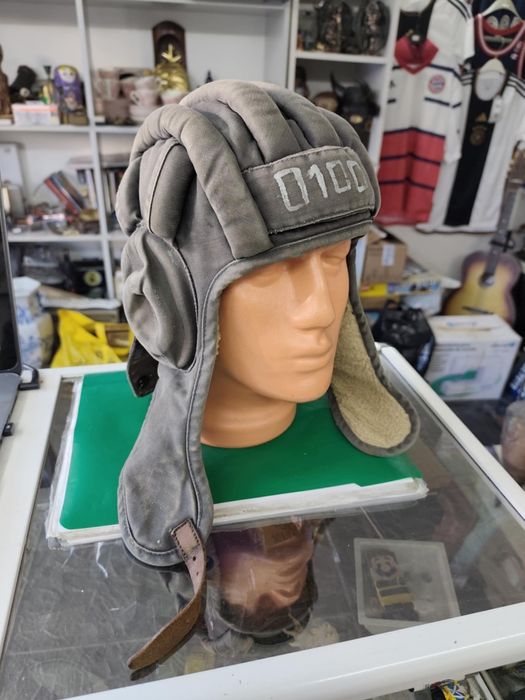 Стара руска каска за танкист