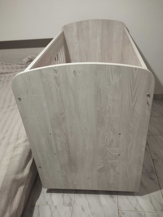 Dizain Baby Тони - Дървена кошара