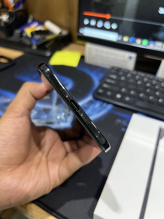 Продается Iphone Air 256