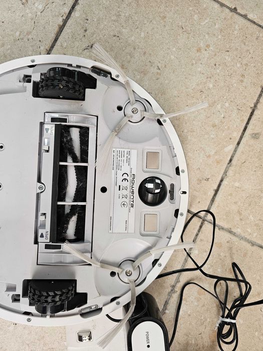 Robot aspiratoare Rowenta , electrolux functionale 110 ron