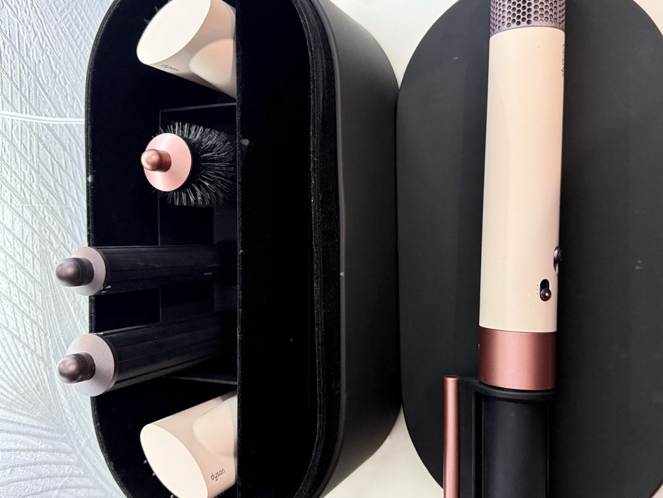 Dyson стайлер Корея