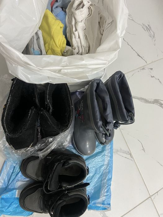 Продам детские вещи 3000тг