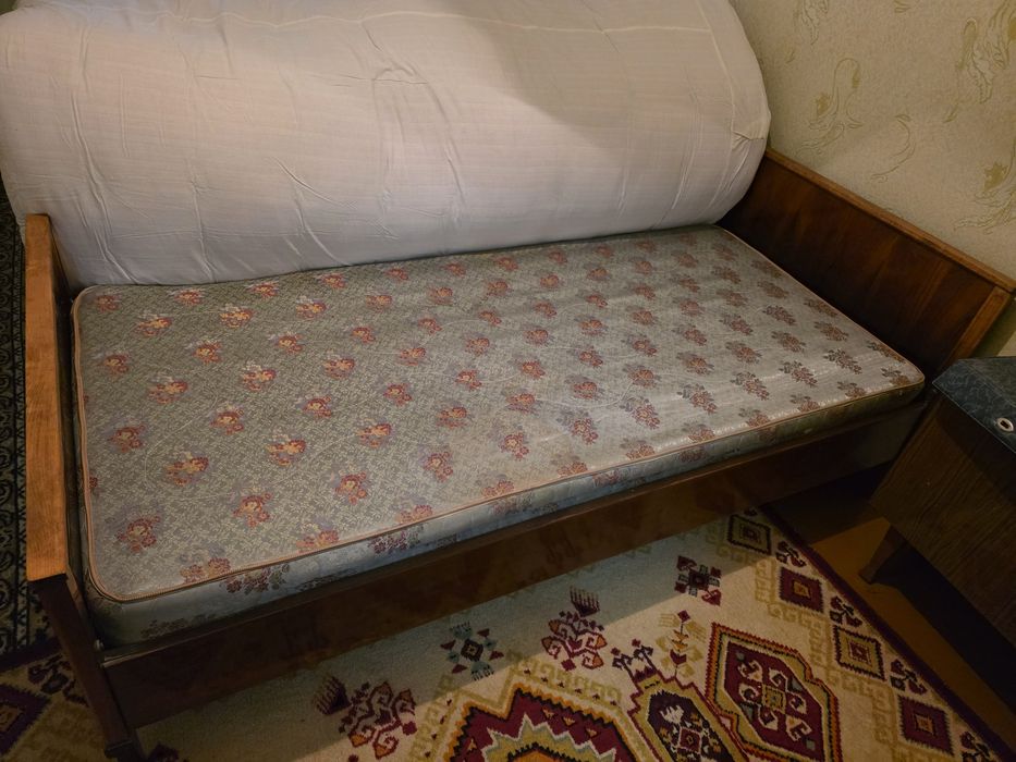 2 кровати полутирки Румынские