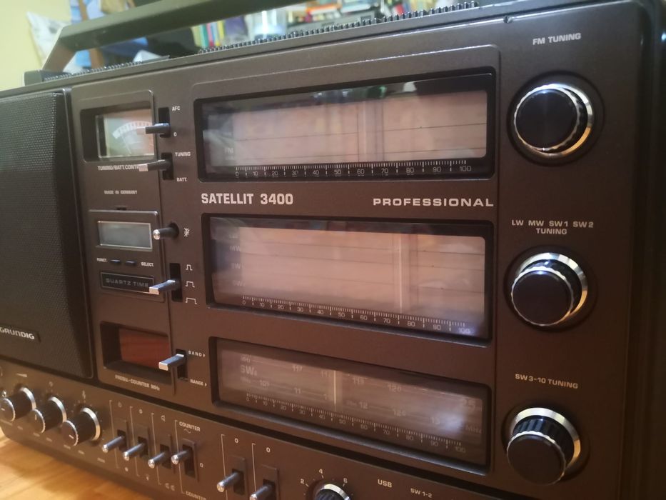 Radio Grundig satellit 3400 profesional