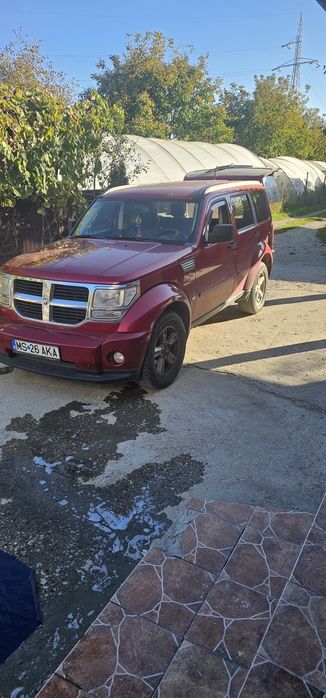 Vând urgent dodge nitro