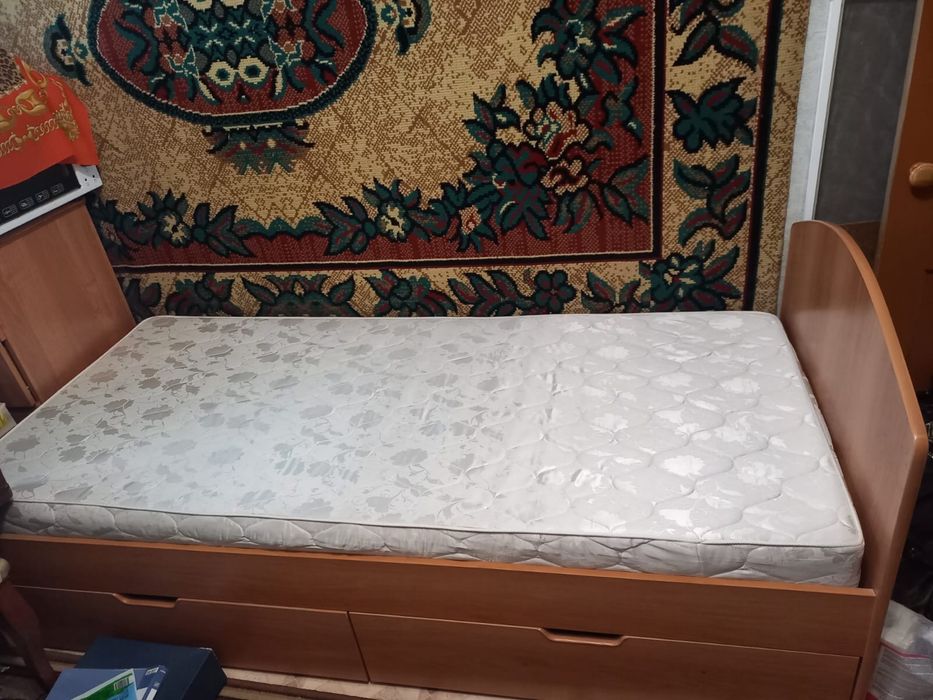 Продам кровать 190×90 см