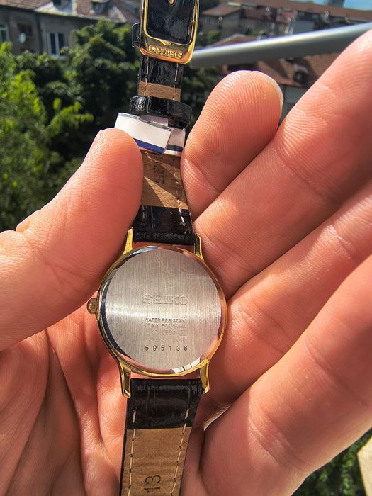 Seiko Solar Quartz Ladies V115