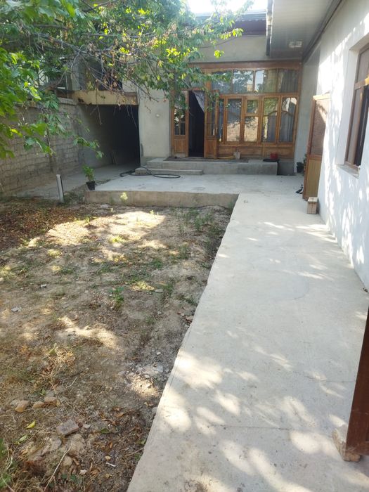 Uchastka 3.8 sotiq uy remonti orta