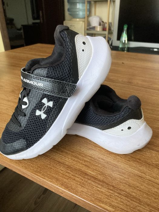 Оригинални детски маратонки Under Armour