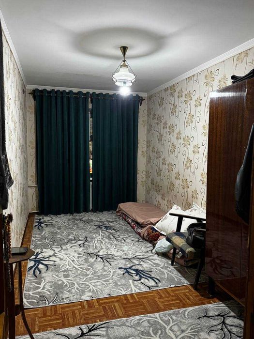 Продаётся 2х комн. 2 этаж. Ул. Фитрата. 52м2. Балкон 2/6. Жд. институт