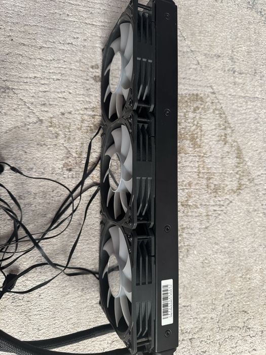 Водяное охлаждение Aerocool Mirage L360