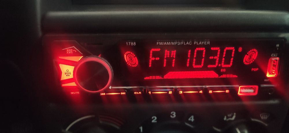 Автомагнитола с Bluetooth