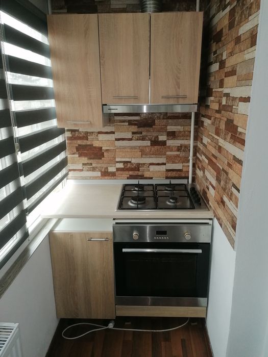 Închiriez apartament 3 camere, zona centrala